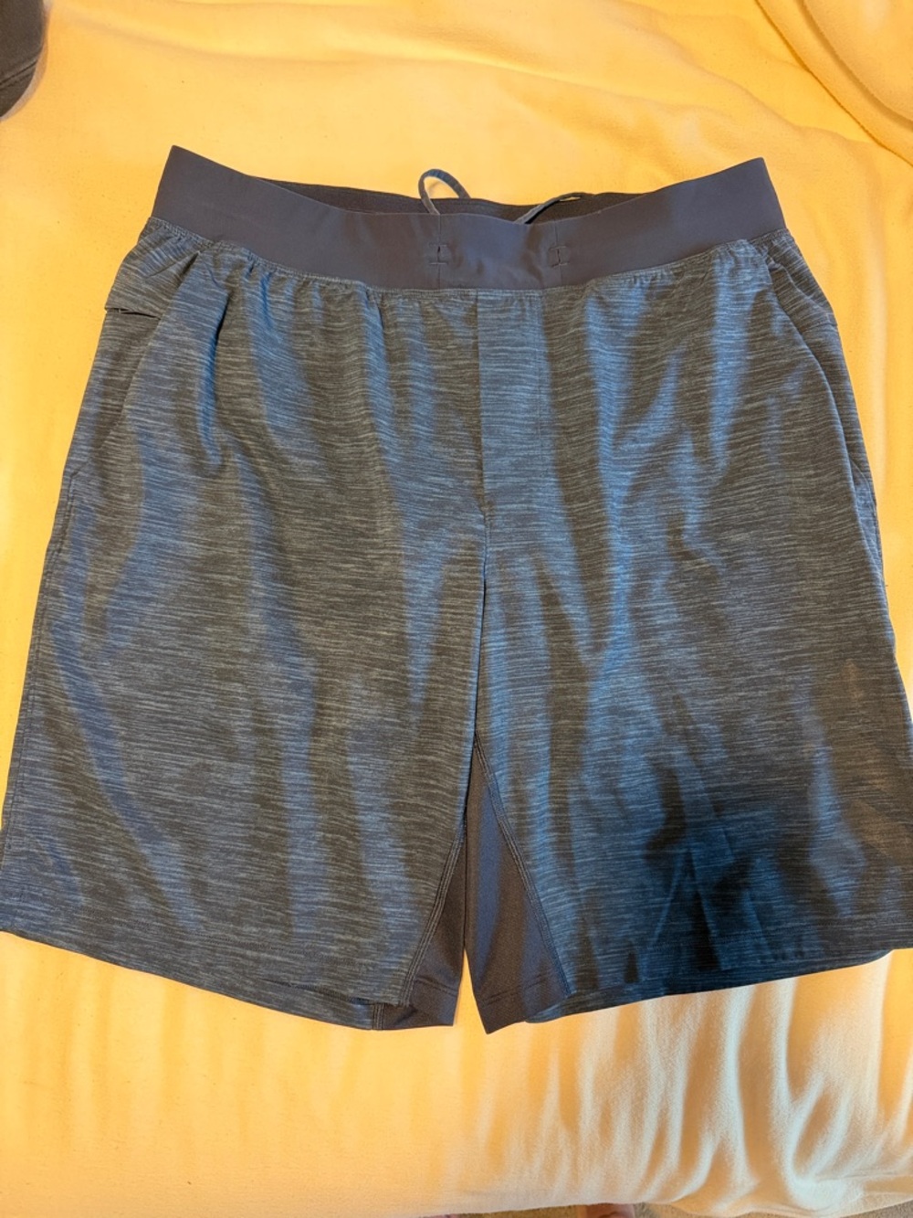 Lululemon Men's Active Heathered blue Performance Shorts